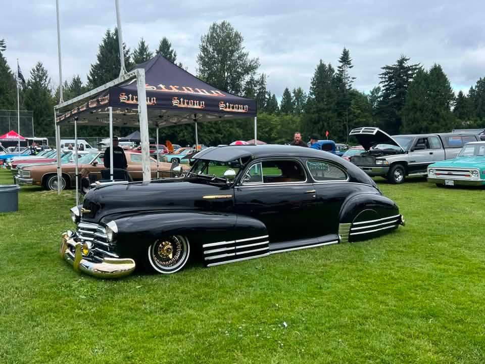 Stay Gold Custom Car Show official artwork